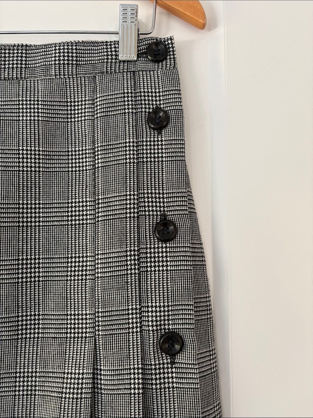 Vintage 80s Impromptu Midi Kilt Skirt With Side Button Detail - Picture 4 of 8